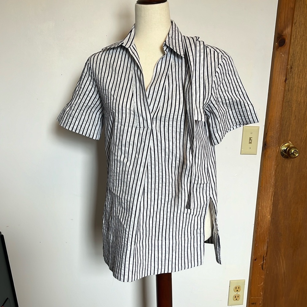 MM LaFleur top, size extra small